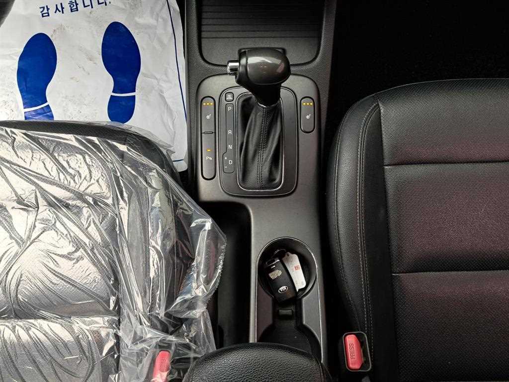 KIA K3 2013 Gris - Importación desde Corea - HF Imports Iquique - Foto 14