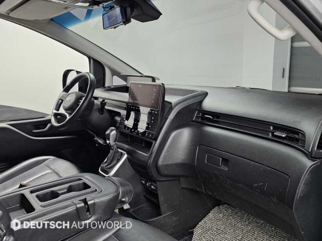 HYUNDAI Staria - Vista 7