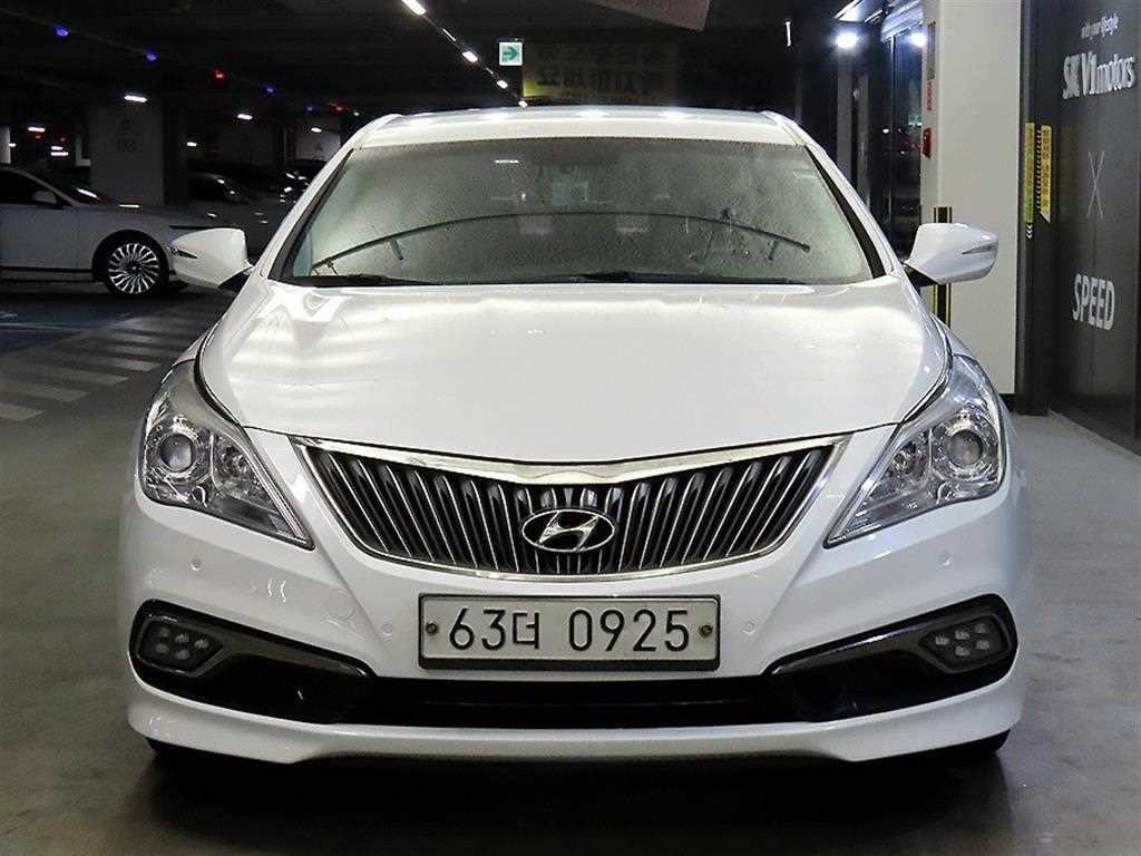 HYUNDAI Grandeur - Vista 2