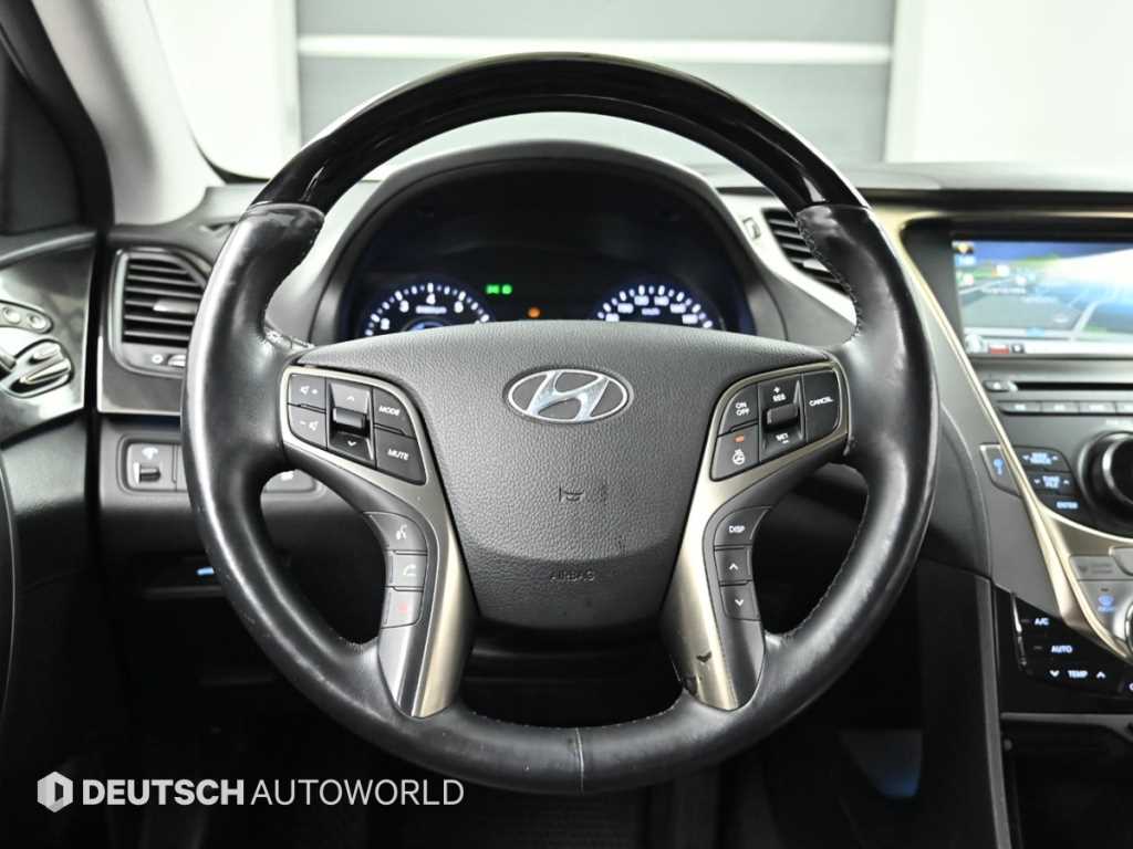 HYUNDAI Grandeur 2012 Negro - Importación desde Corea - HF Imports Iquique - Foto 13