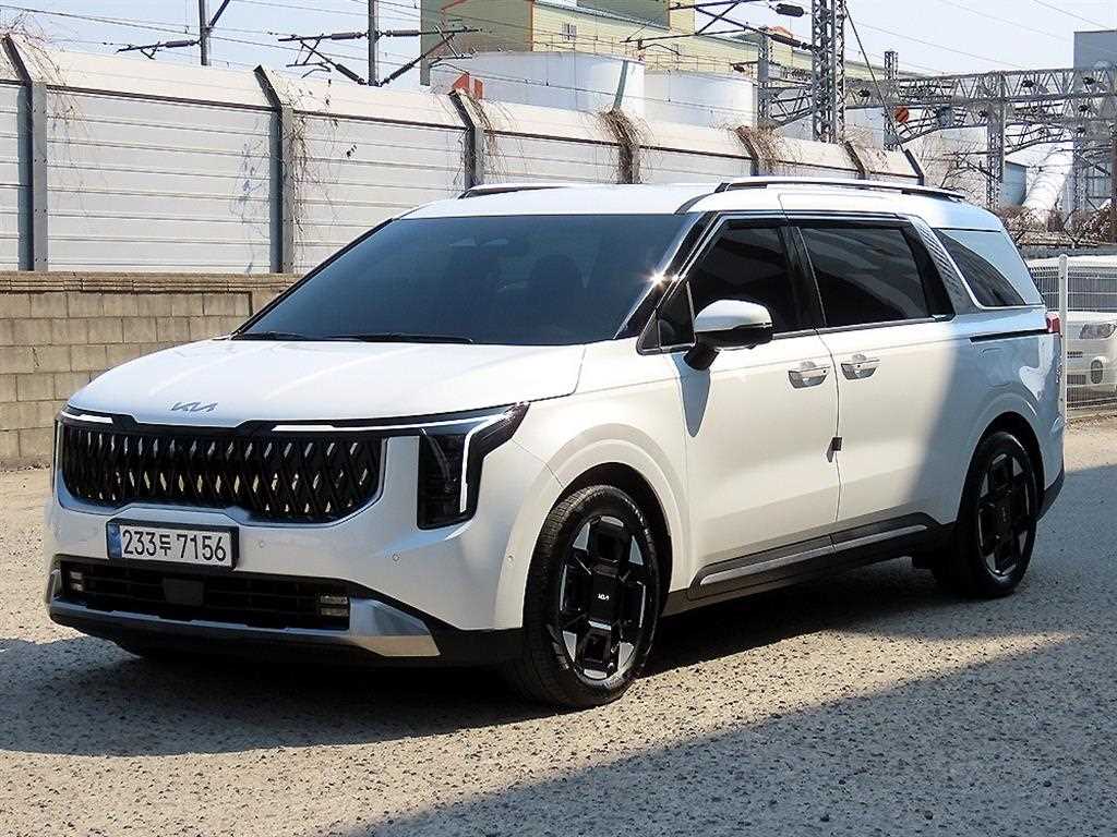 KIA Carnival - Vista 2