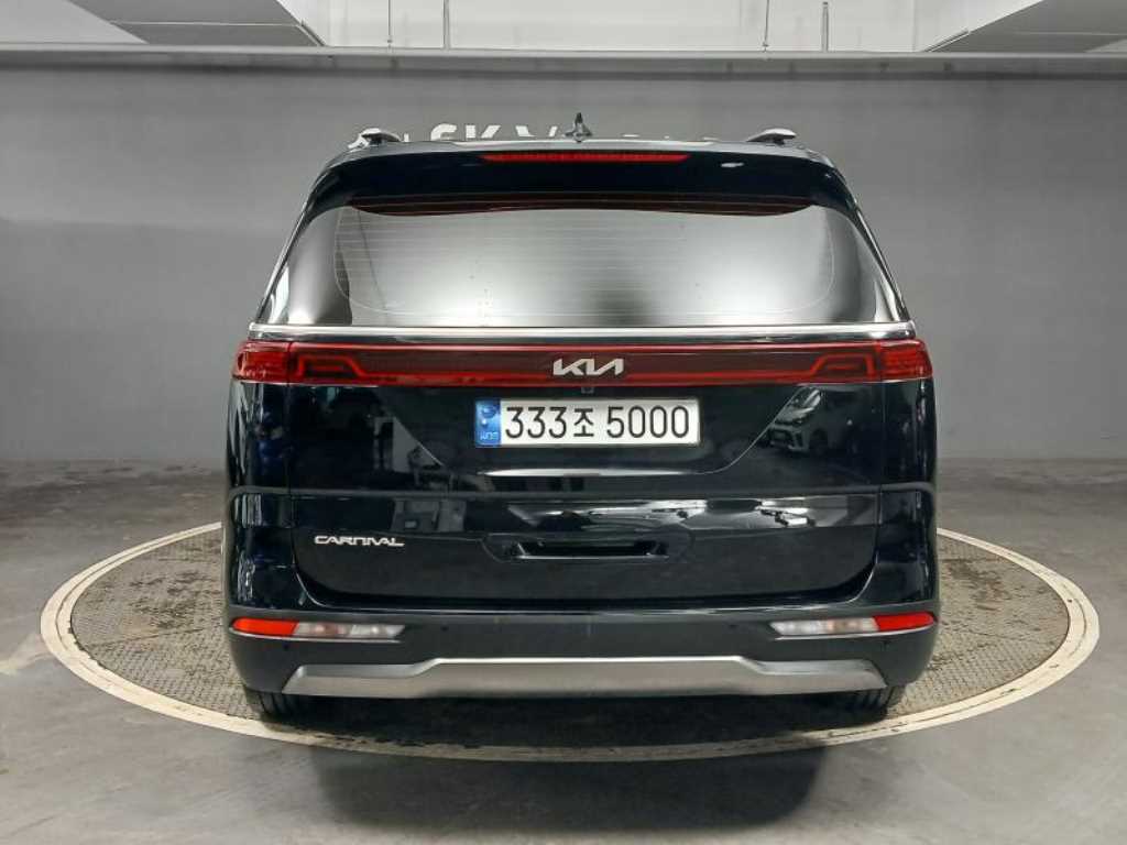 KIA Carnival - Vista 5