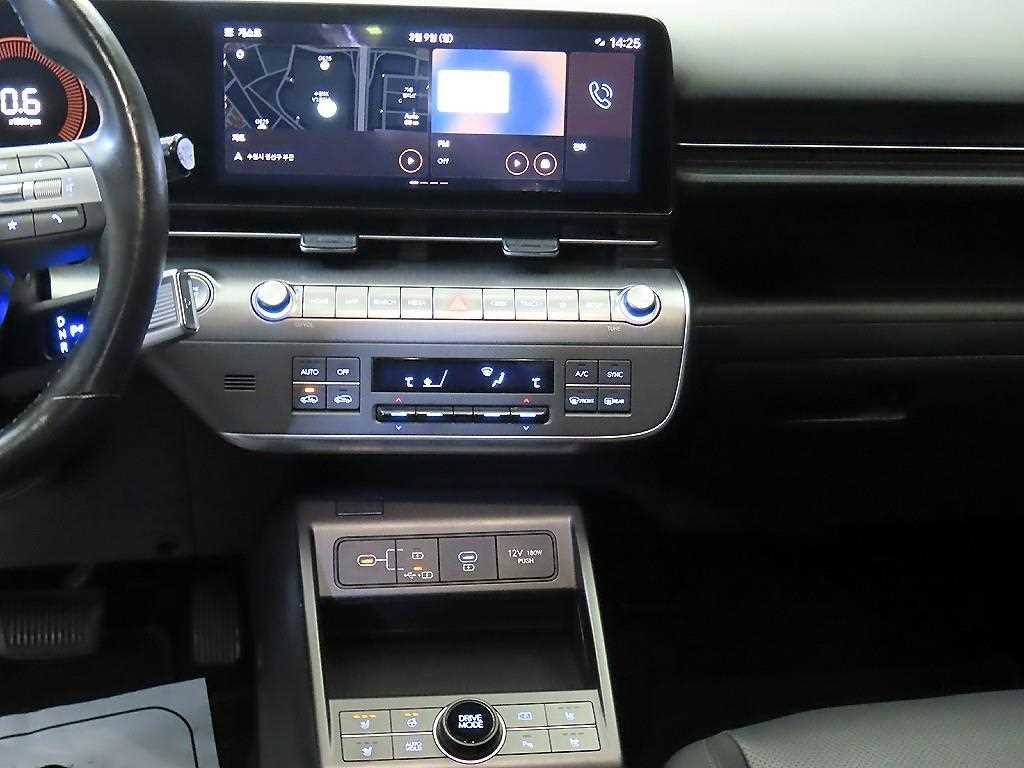 HYUNDAI Kona - Vista 11