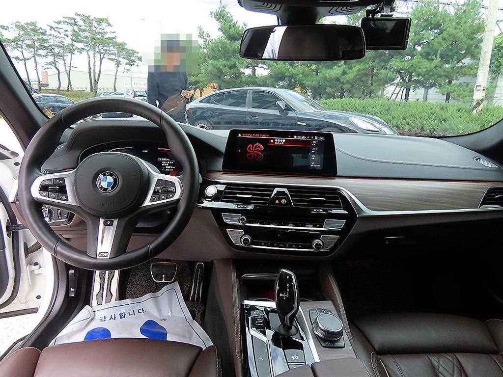 BMW 5 Series - Vista 9