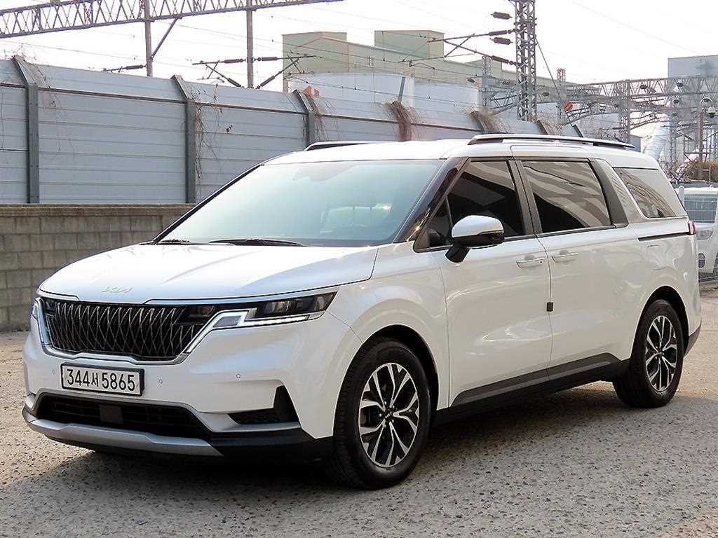 KIA Carnival - Vista 2