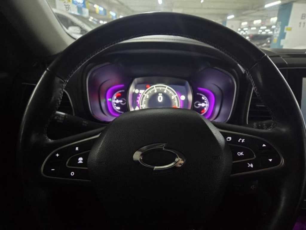 SAMSUNG QM6 - Vista 9