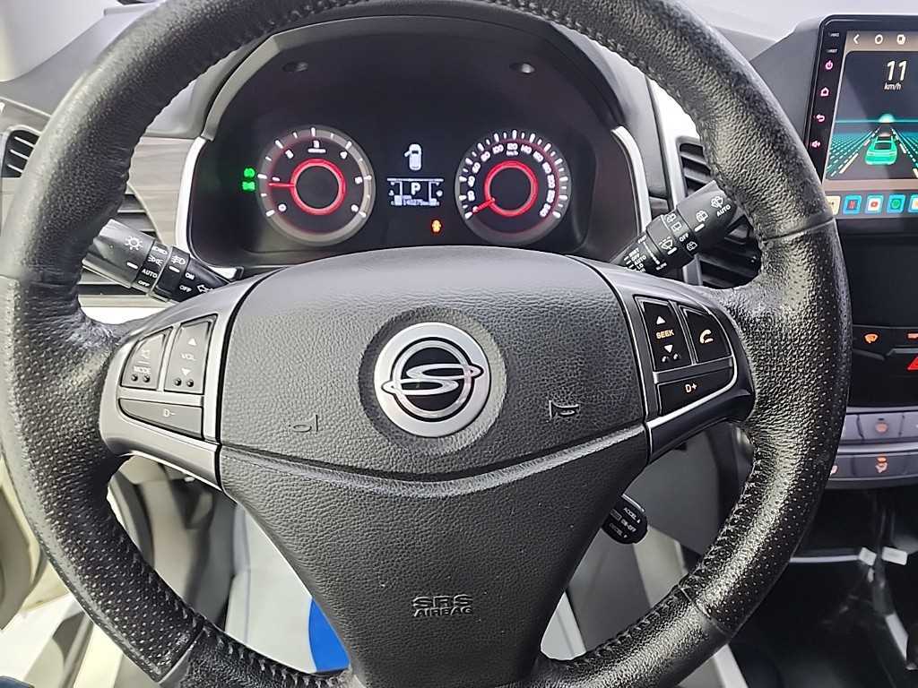 Ssangyong Korando - Vista 9