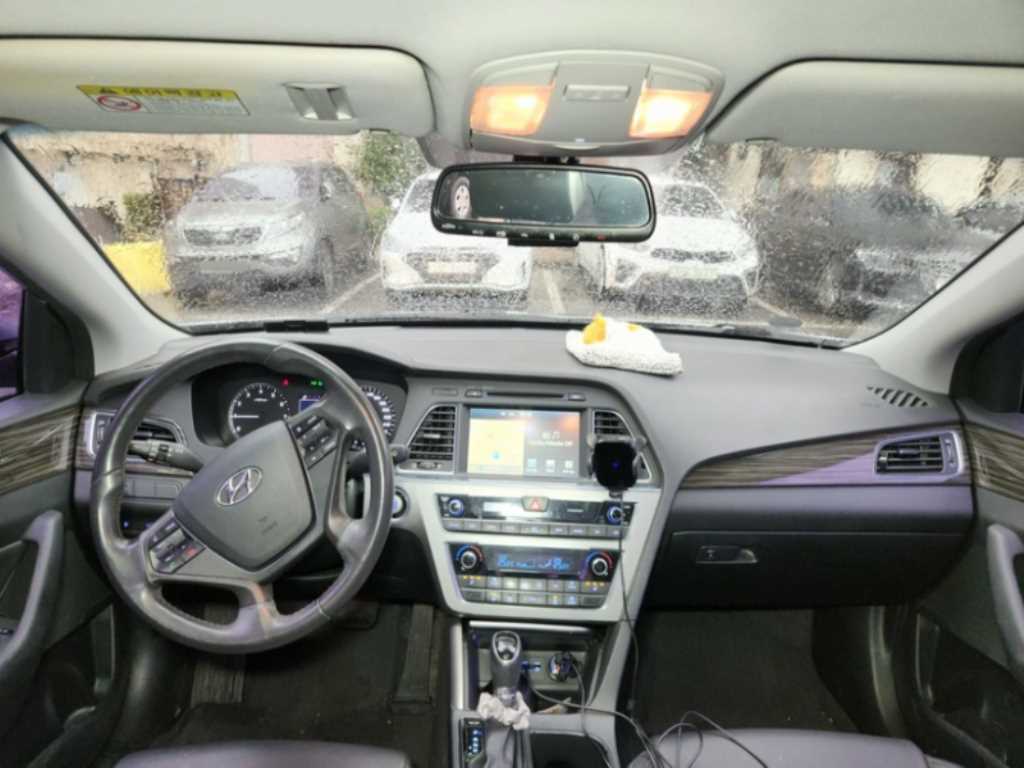 HYUNDAI Sonata - Vista 5