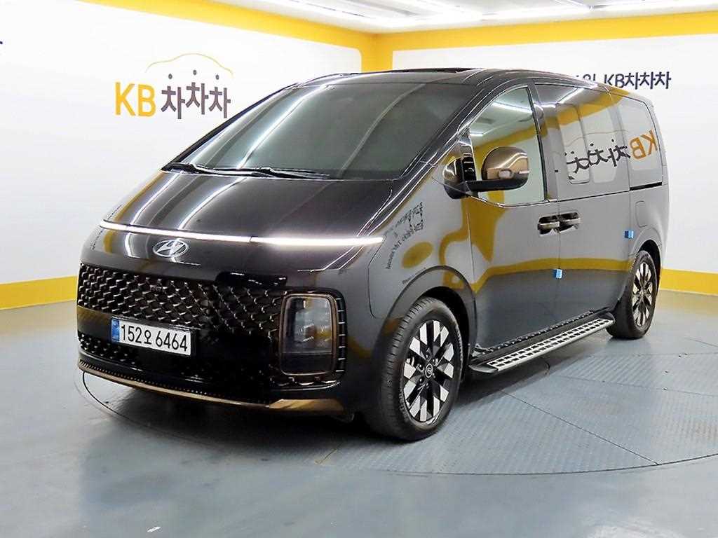 HYUNDAI Staria - Vista 2