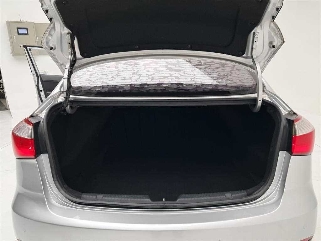 KIA K3 2013 Gris - Importación desde Corea - HF Imports Iquique - Foto 17