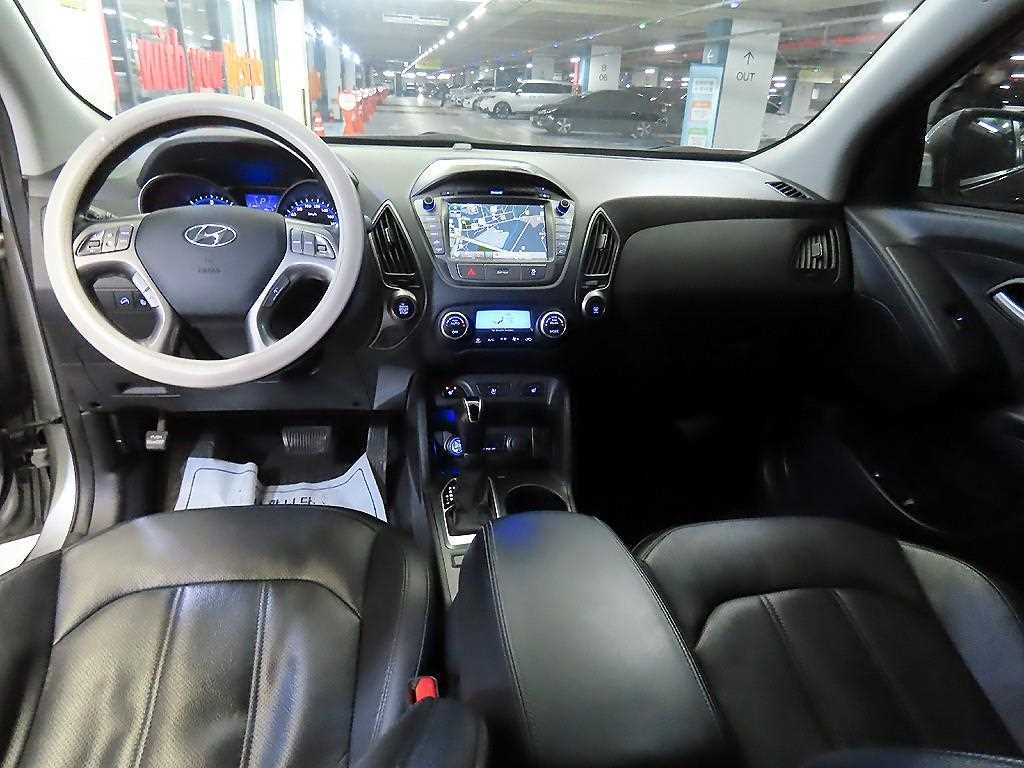 HYUNDAI Tucson - Vista 10