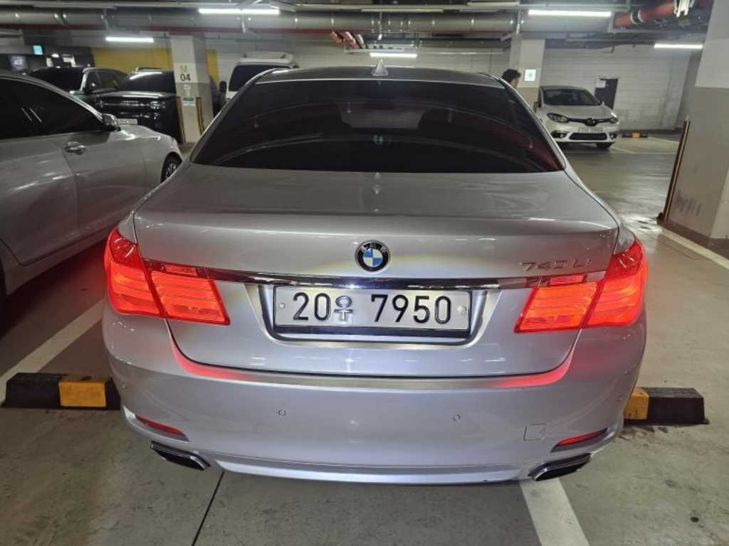 BMW 7 Series - Vista 2