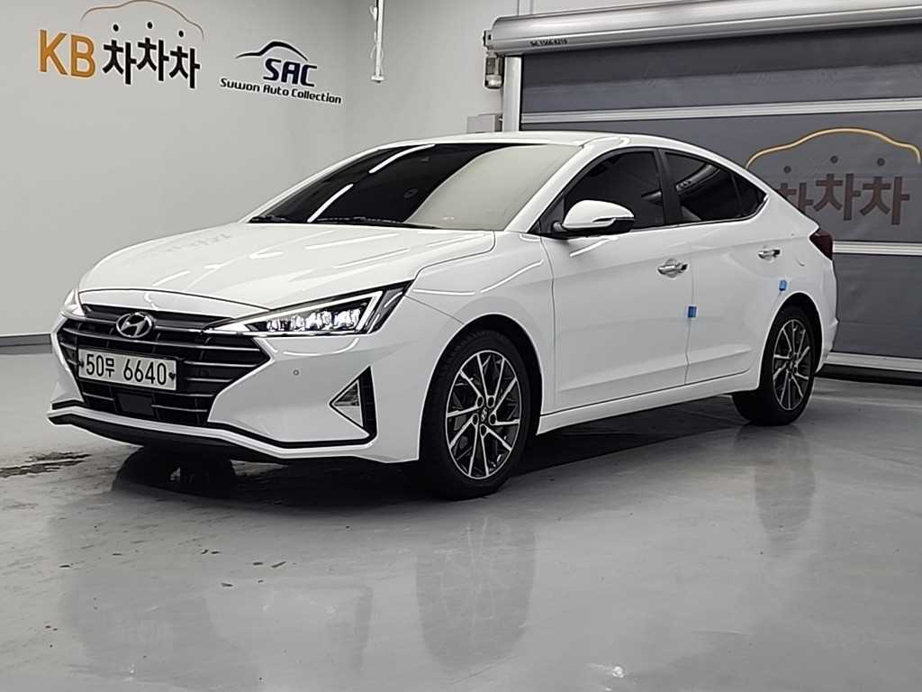 HYUNDAI Avante 2019 Blanco - Importación desde Corea - HF Imports Iquique - Foto 1