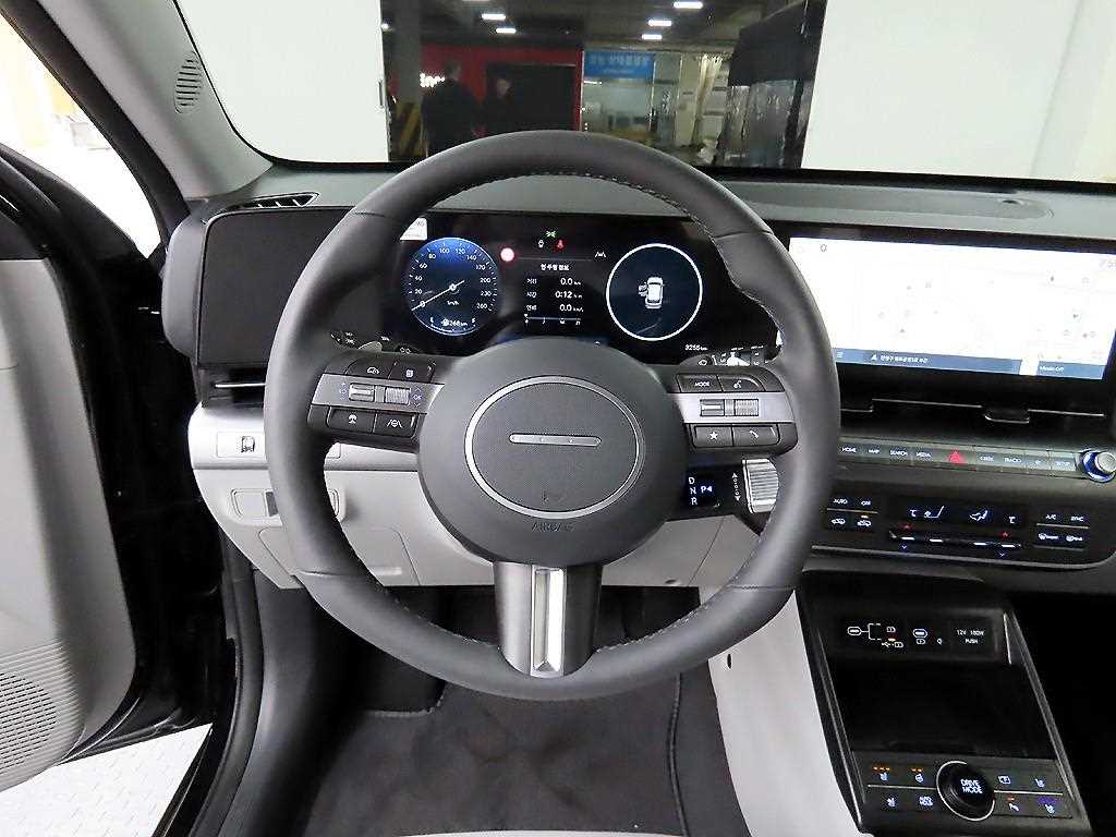 HYUNDAI Kona - Vista 9