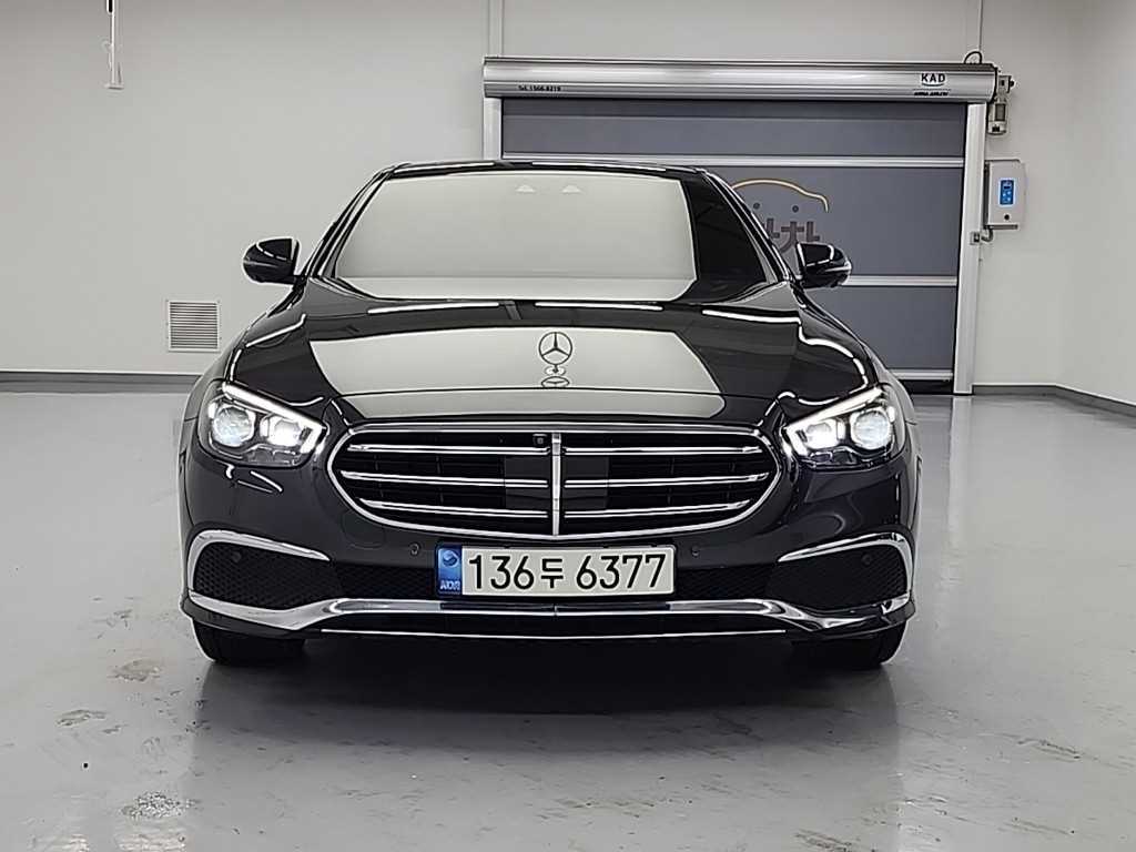 Mercedes Benz E class - Vista 2