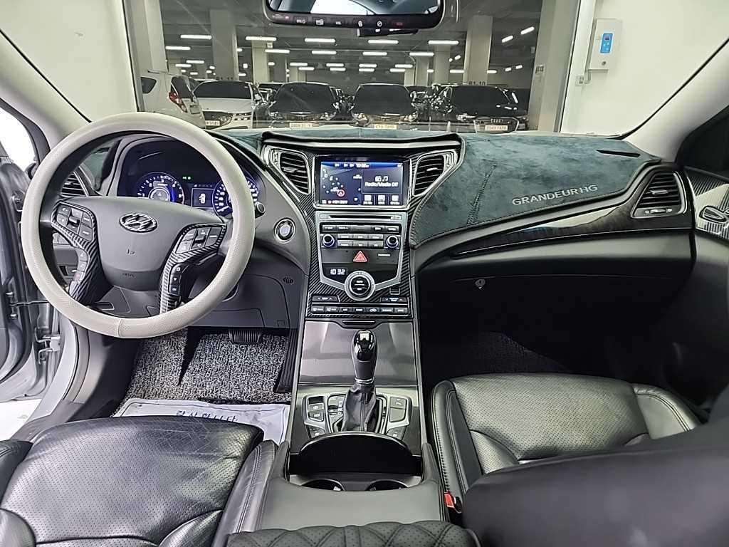 HYUNDAI Grandeur - Vista 7