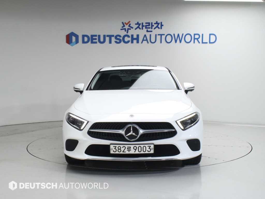 Mercedes Benz CLS Class - Vista 3