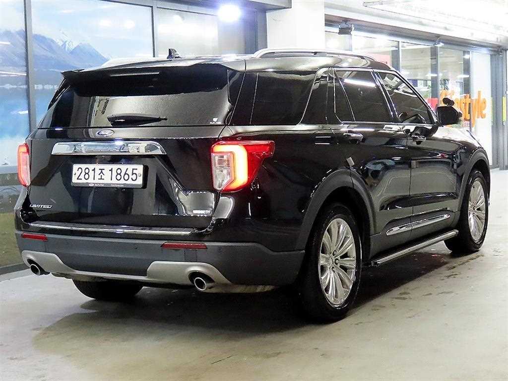 Ford Explorer - Vista 5