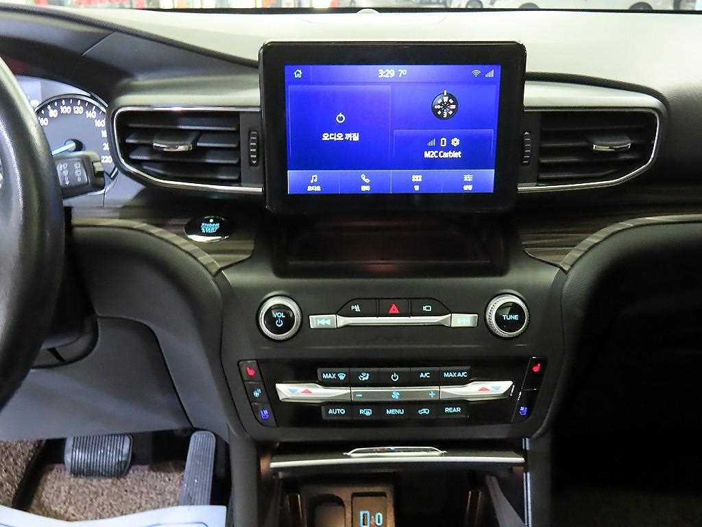 Ford Explorer - Vista 11