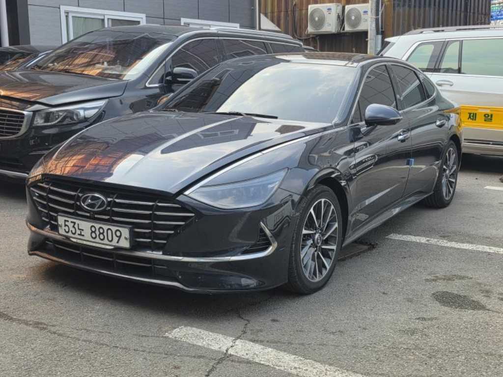 HYUNDAI Sonata - Vista 3