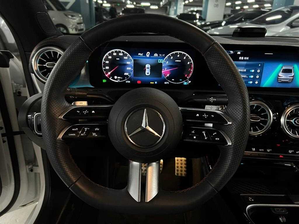 Mercedes Benz CLA Class - Vista 7