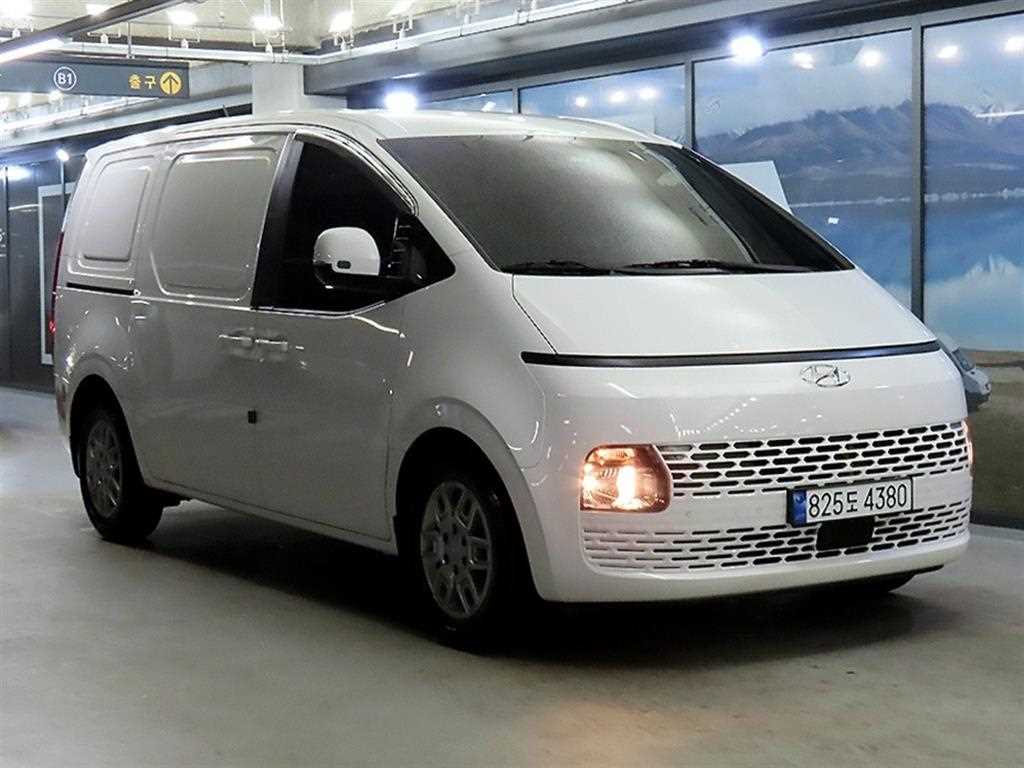 HYUNDAI Staria 2024 - Importación desde Corea - HF Imports Iquique - Foto 1