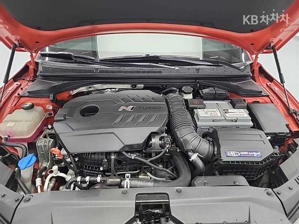 HYUNDAI Veloster - Vista 5