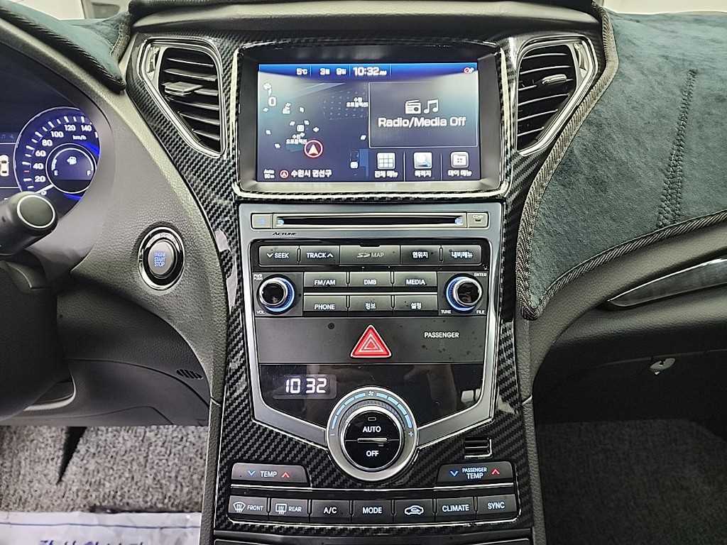 HYUNDAI Grandeur - Vista 10