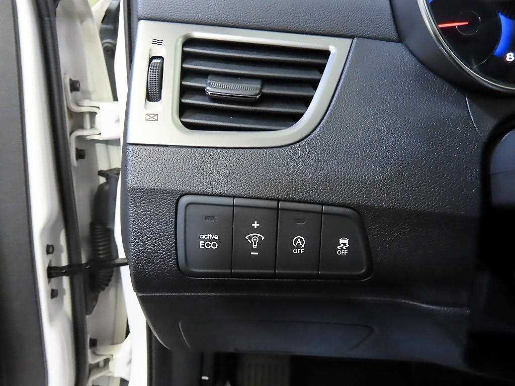 HYUNDAI Avante 2012 Blanco - Importación desde Corea - HF Imports Iquique - Foto 15