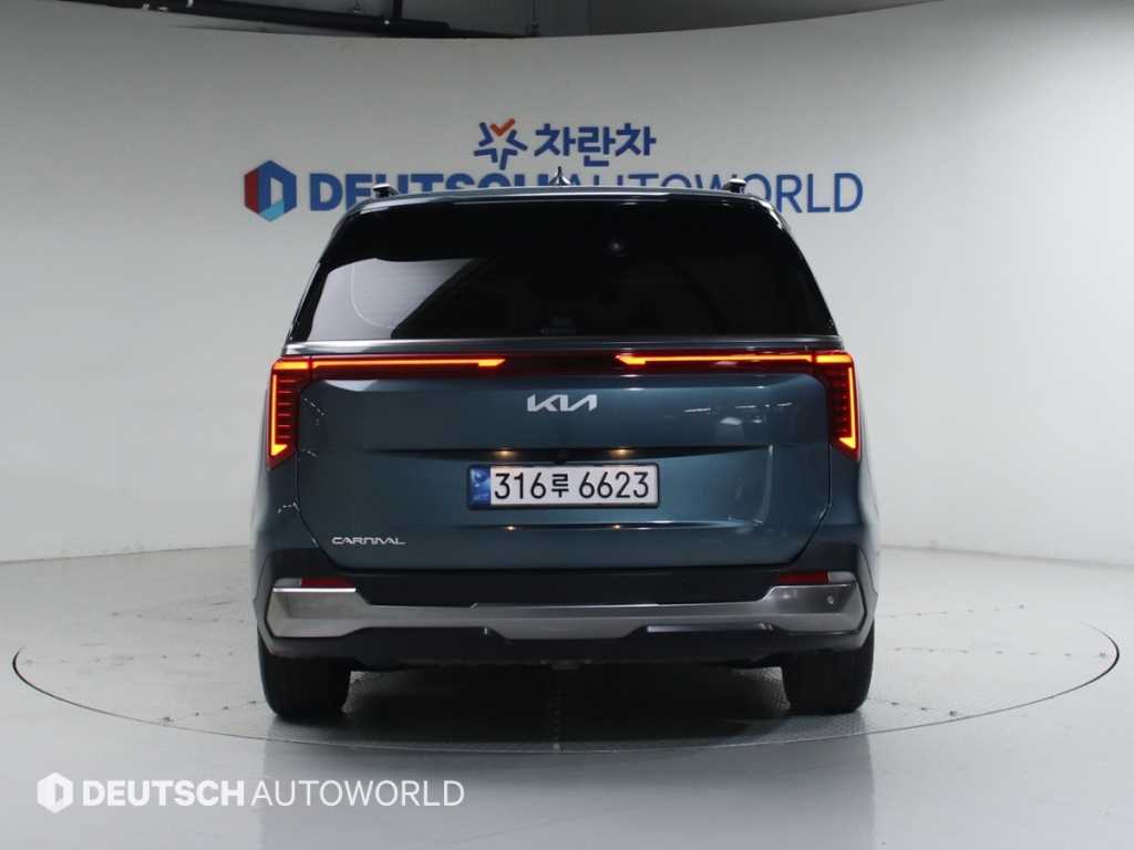 KIA Carnival - Vista 4