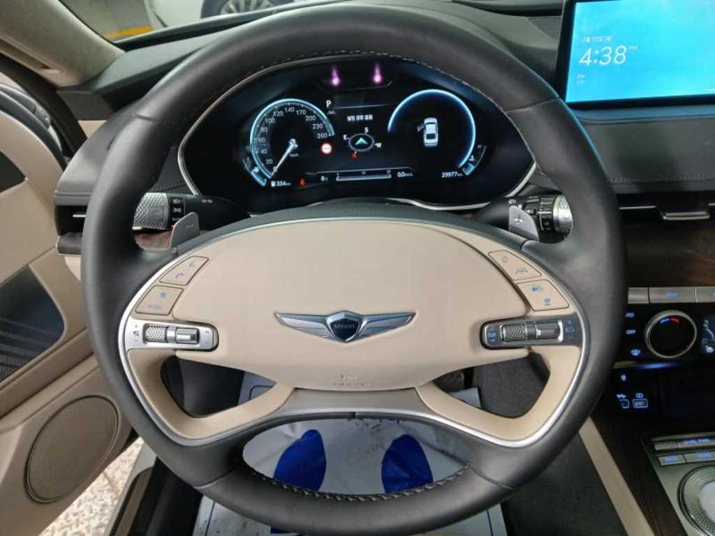 Genesis G80 - Vista 8