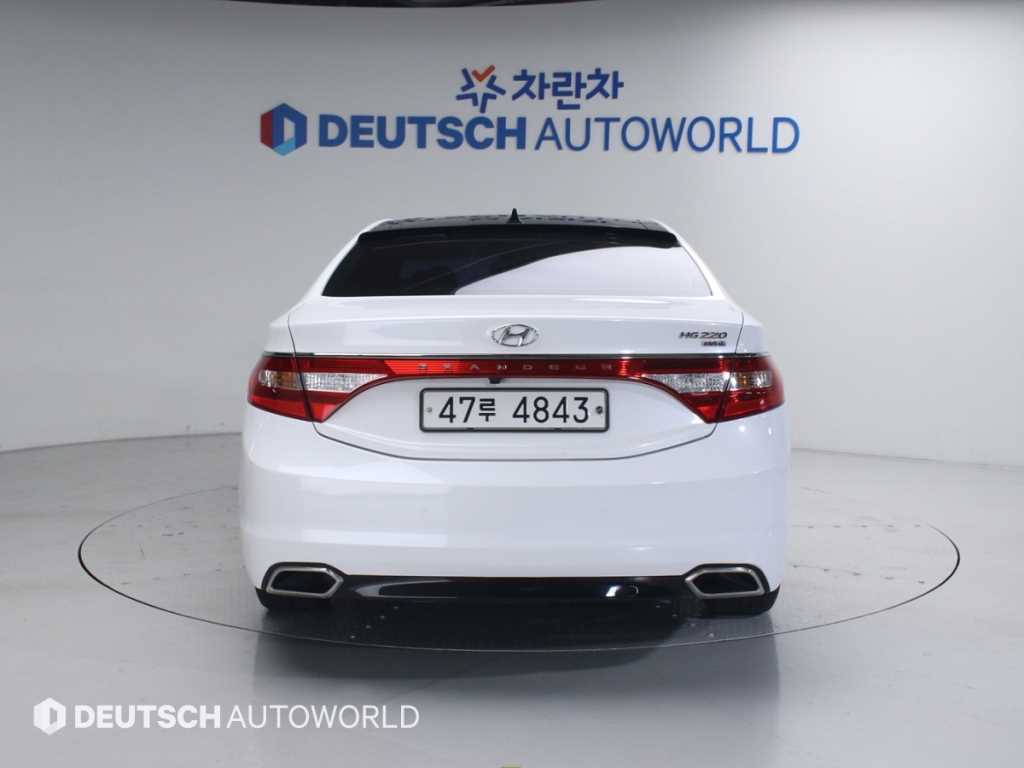 HYUNDAI Grandeur - Vista 4