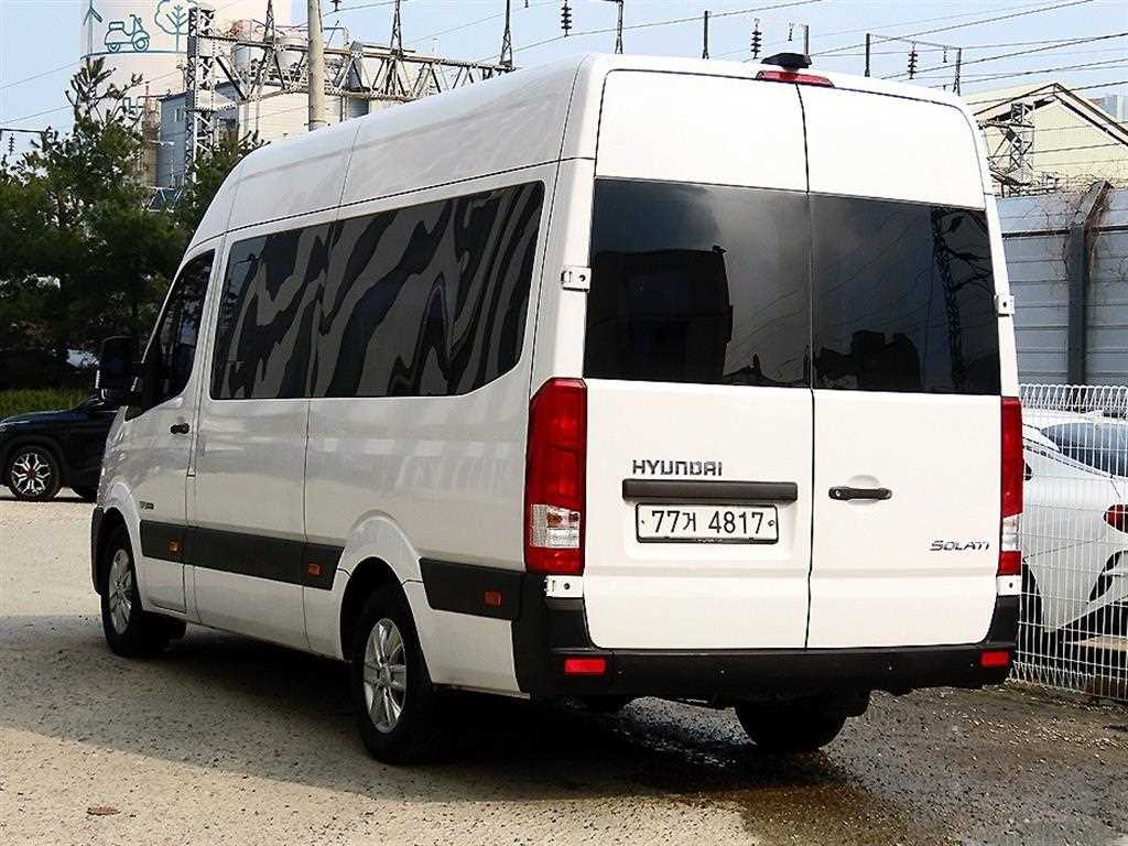 HYUNDAI Solati - Vista 3