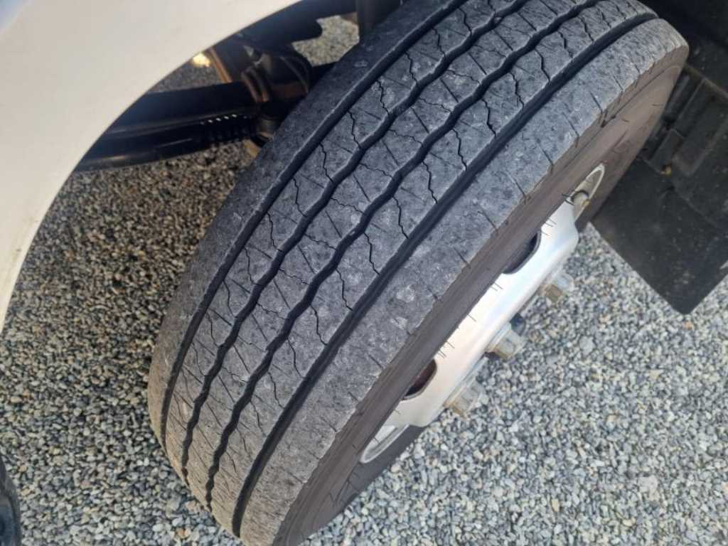 medium and large cargo Cargo - Vista 12