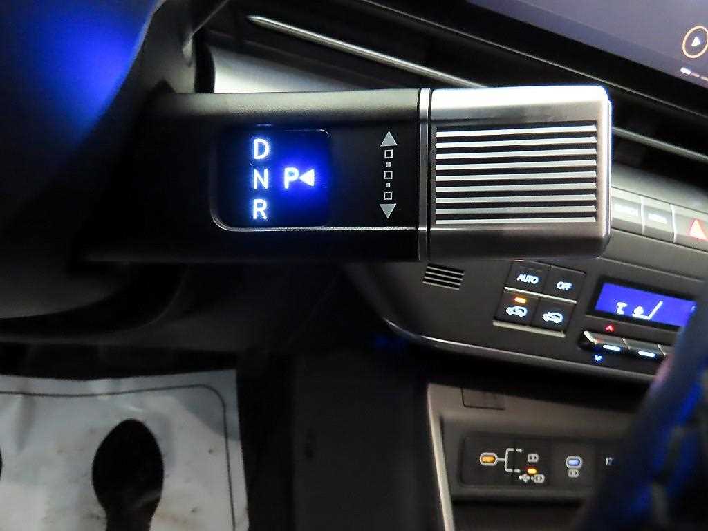 HYUNDAI Kona - Vista 12