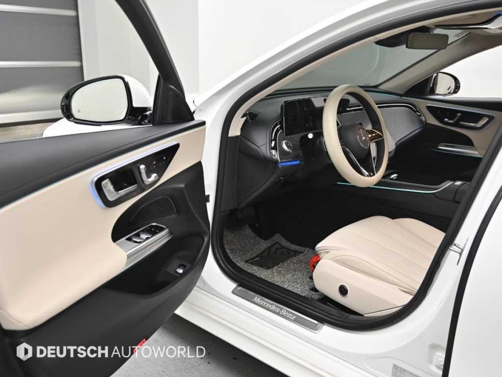 Mercedes Benz E class - Vista 11