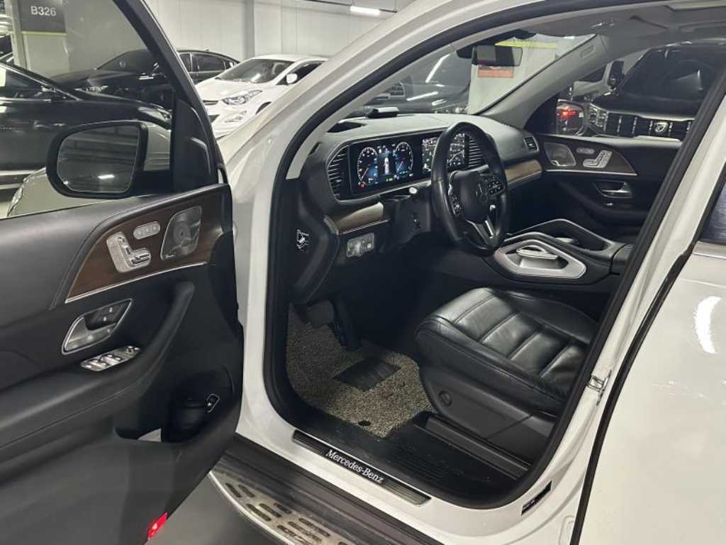 Mercedes Benz GLE Class - Vista 6