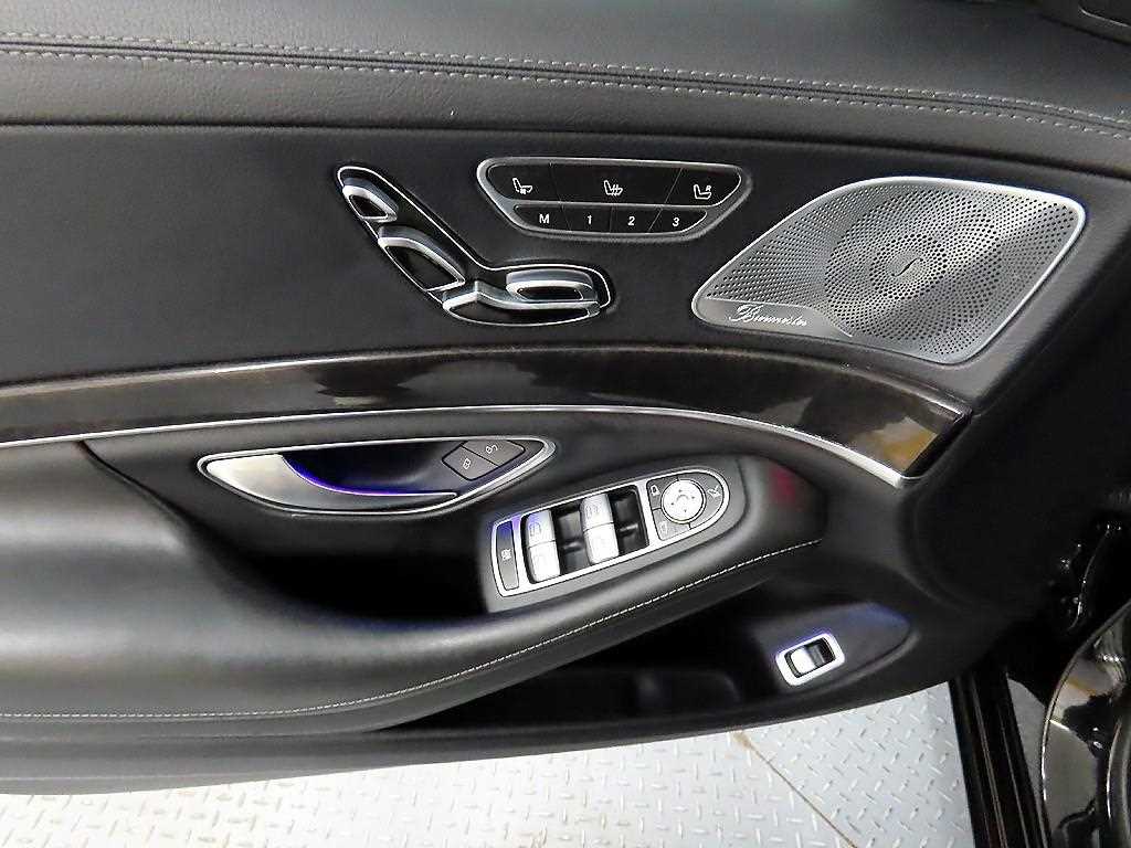 Mercedes Benz S Class - Vista 11