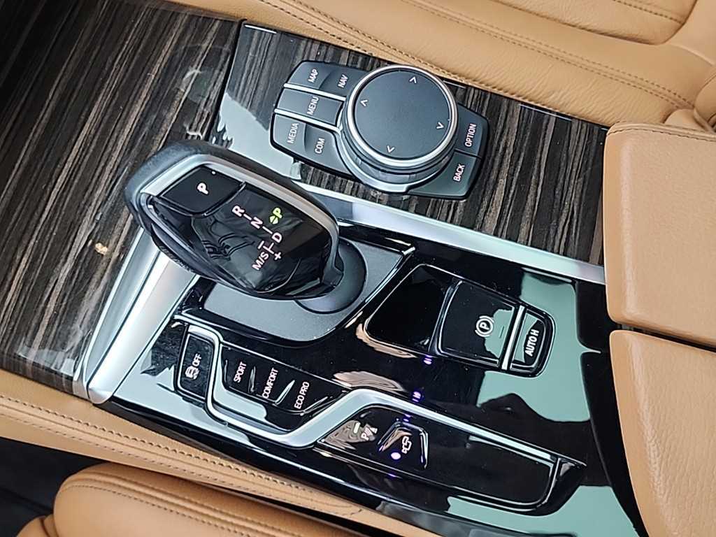 BMW 5 Series - Vista 8