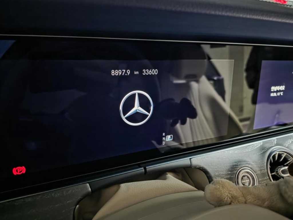 Mercedes Benz E class - Vista 6