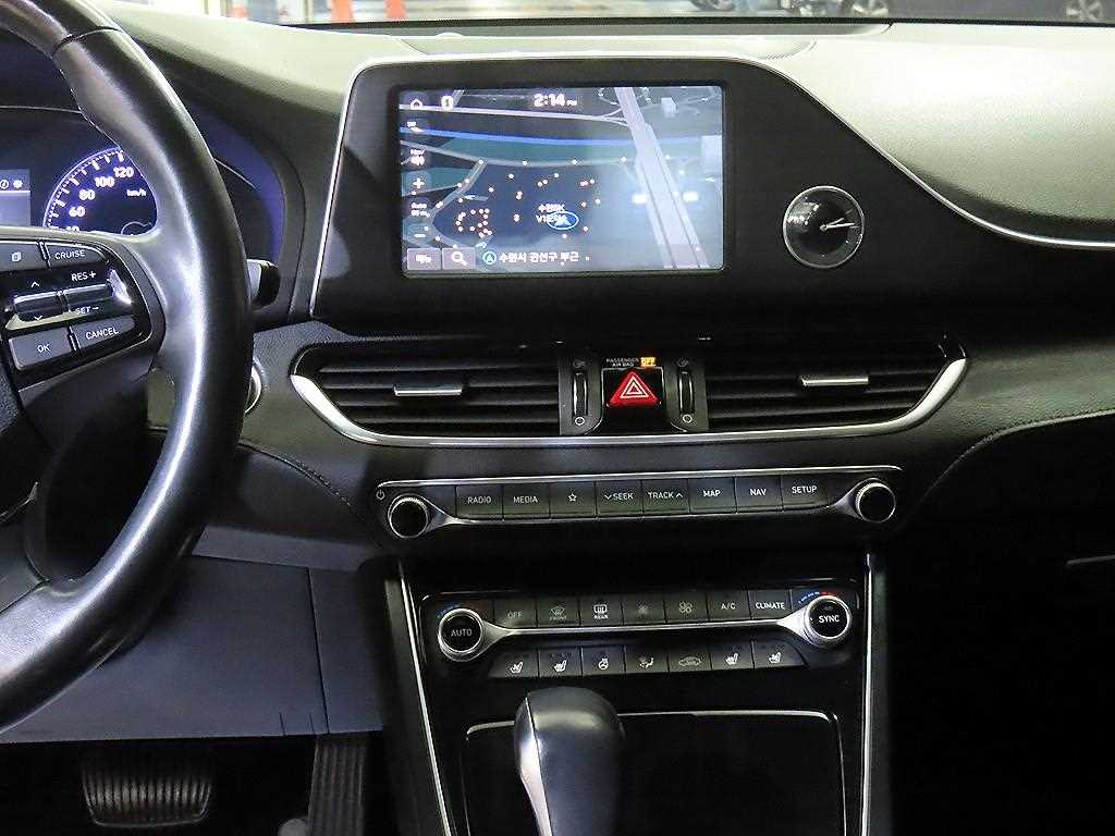 HYUNDAI Grandeur - Vista 11