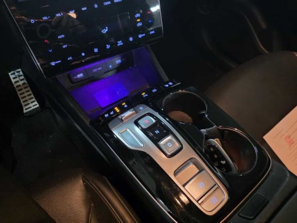 HYUNDAI Tucson - Vista 9