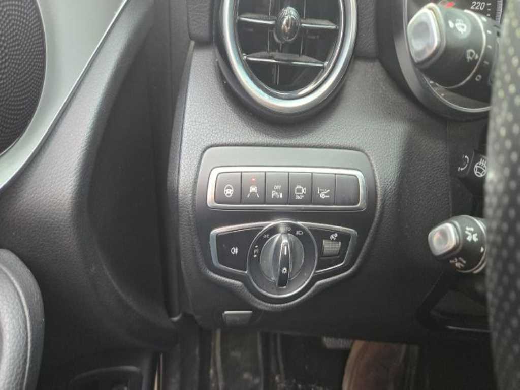 Mercedes Benz GLC Class - Vista 8