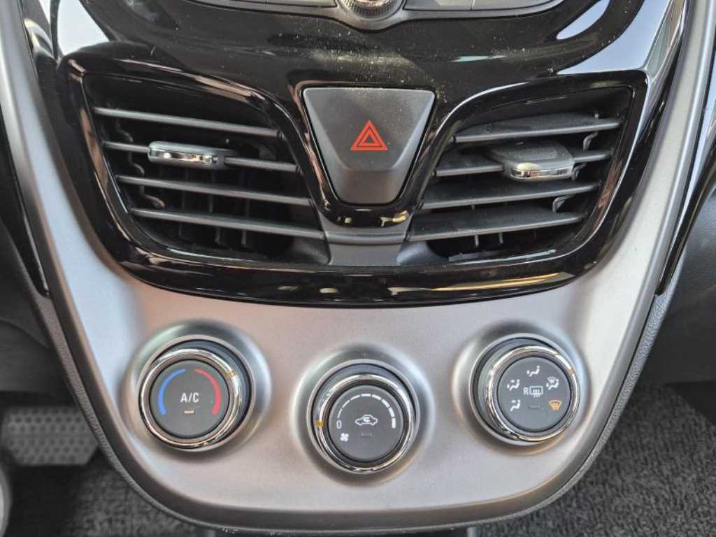 Chevrolet Spark - Vista 10