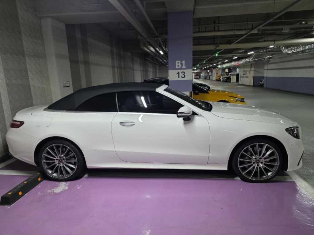 Mercedes Benz E class - Vista 3