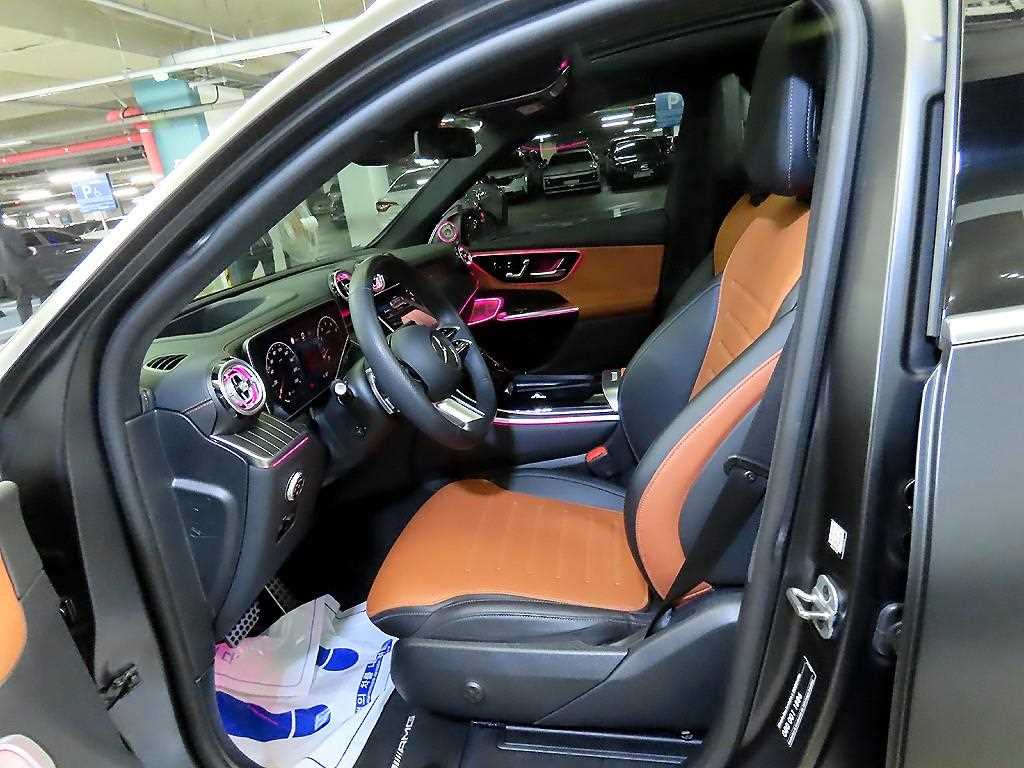 Mercedes Benz GLC Class - Vista 6