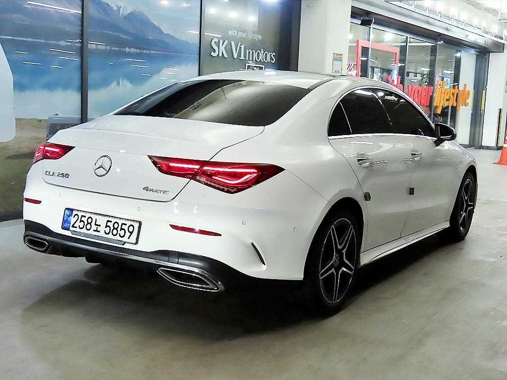 Mercedes Benz CLA Class - Vista 4