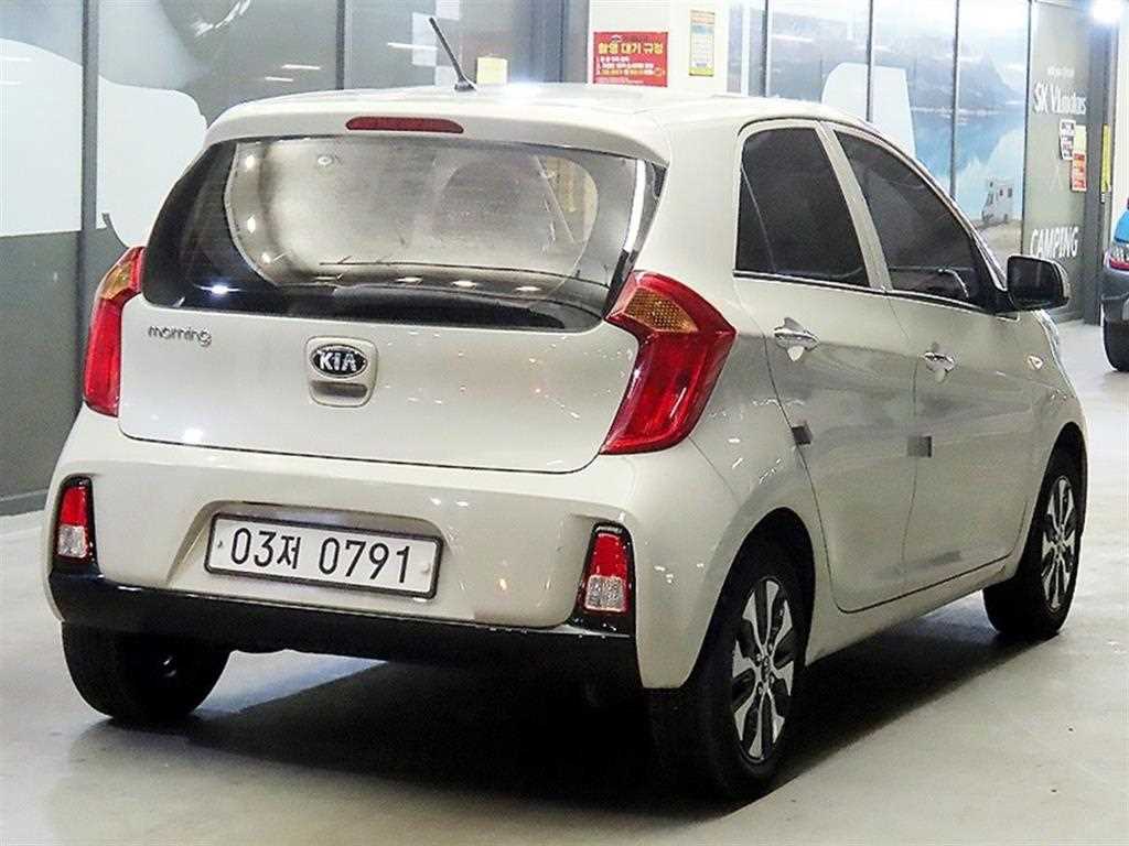 KIA Morning - Vista 4