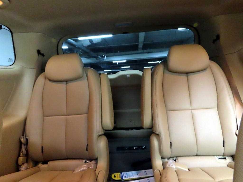 KIA Carnival 2017 the color of pearl - Importación desde Corea - HF Imports Iquique - Foto 13