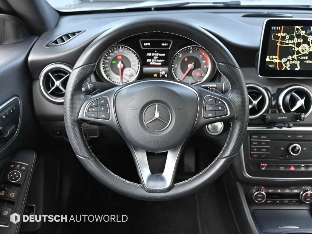 Mercedes Benz CLA Class 2016 Blanco - Importación desde Corea - HF Imports Iquique - Foto 13